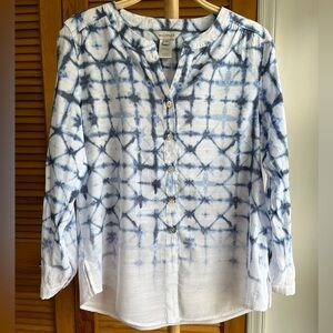 Multiples Blouse Batik/Tie-dye Patterned Button Up Blue and White Top P-Small